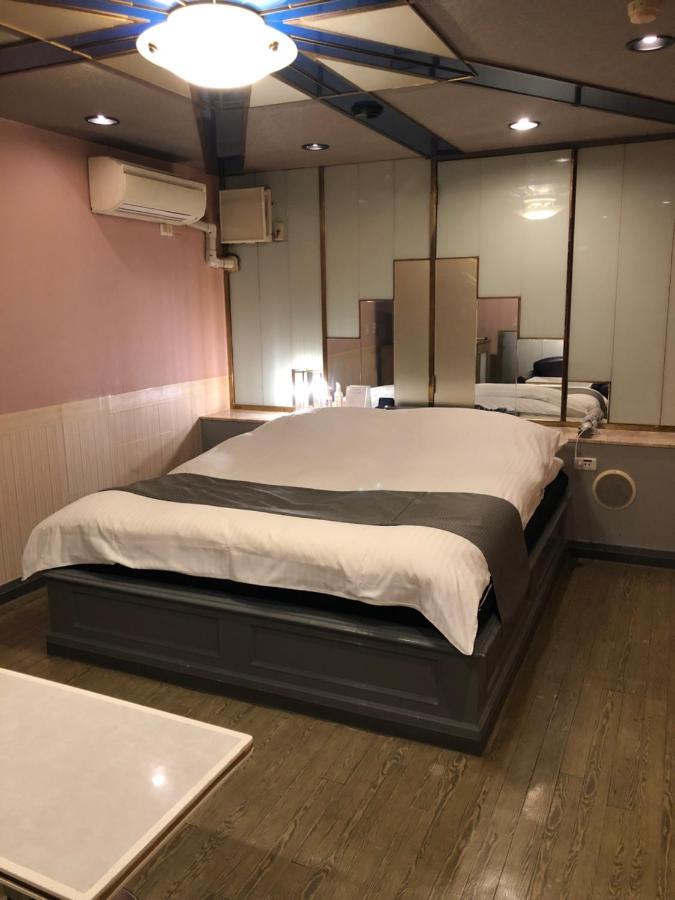 Hotel Chapel Story Sakaihigashi (Adults Only) Sakai  Exterior foto